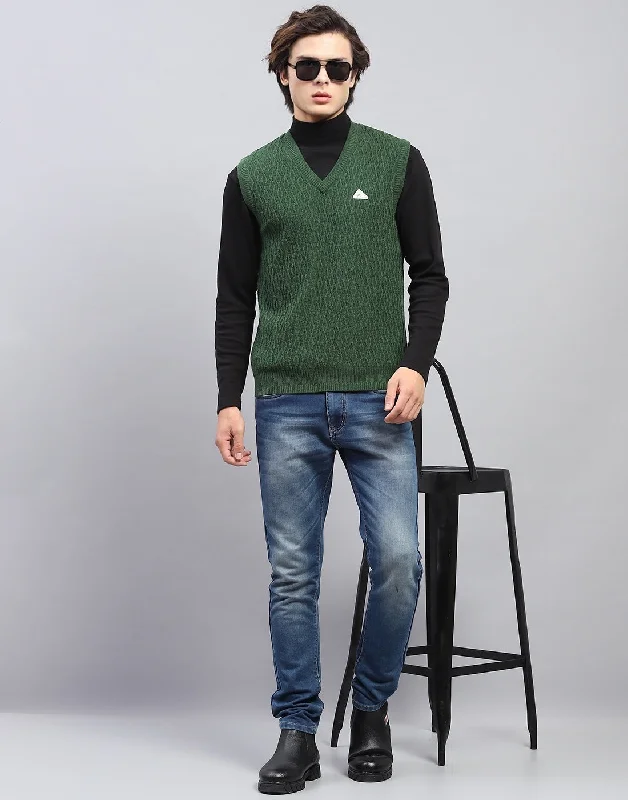 Men Green Self Design V Neck Sleeveless Sweater