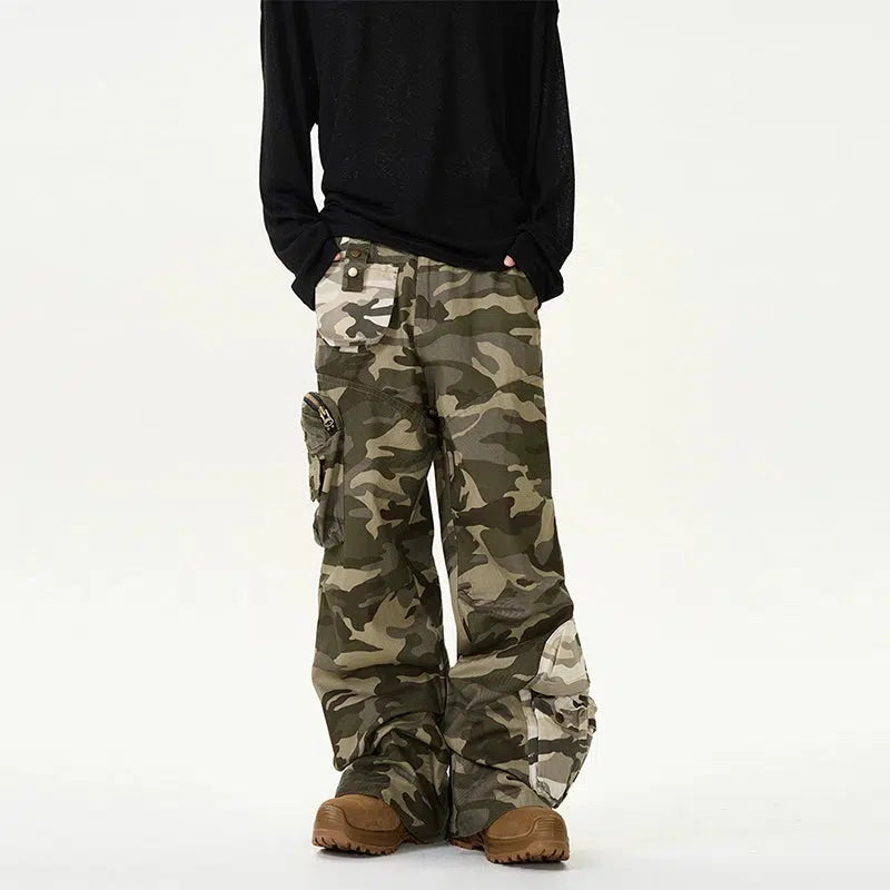 Loose Fit Cargo Camo Pants