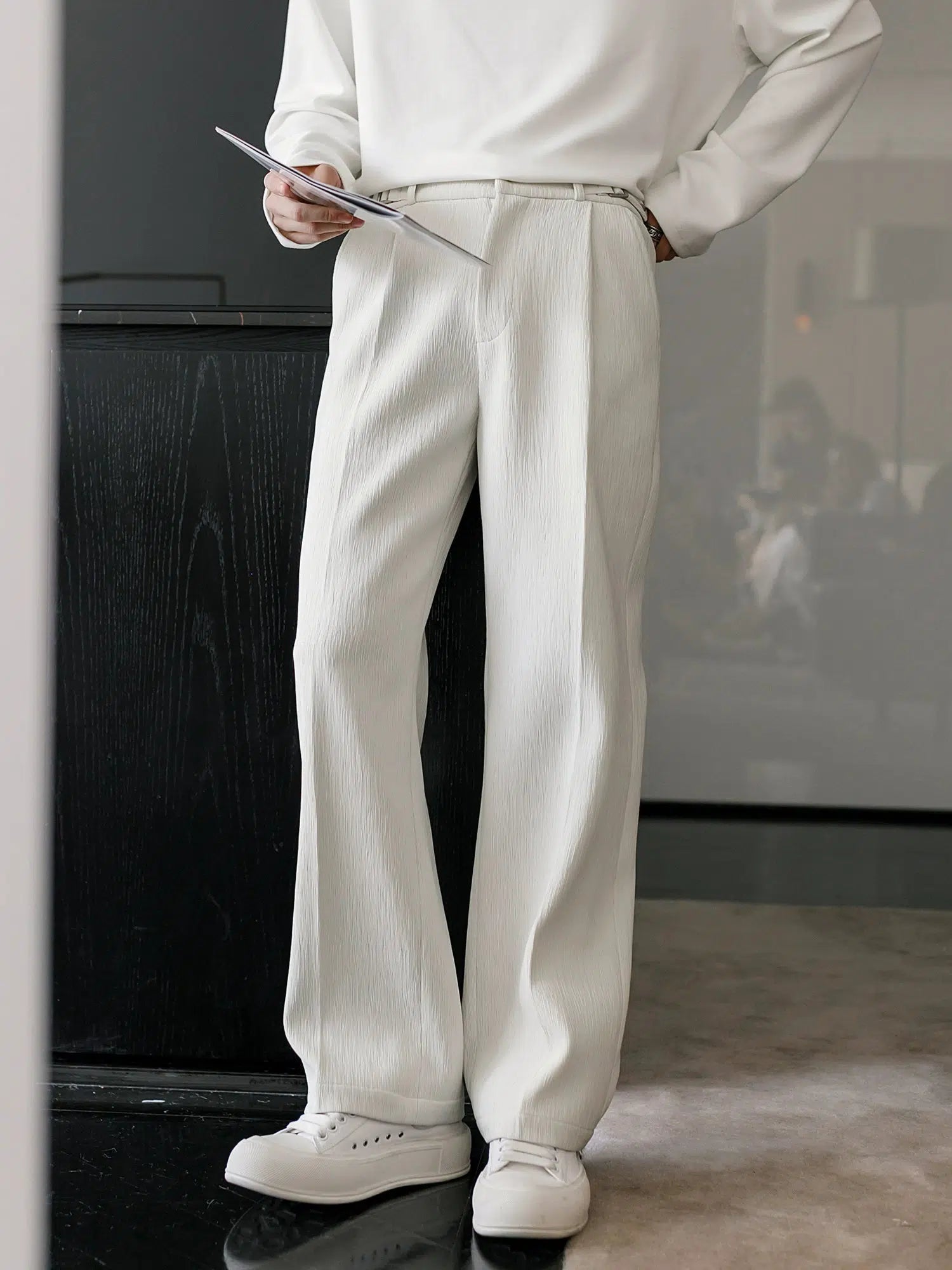 Textured Fabric Wide-Leg Casual Pants