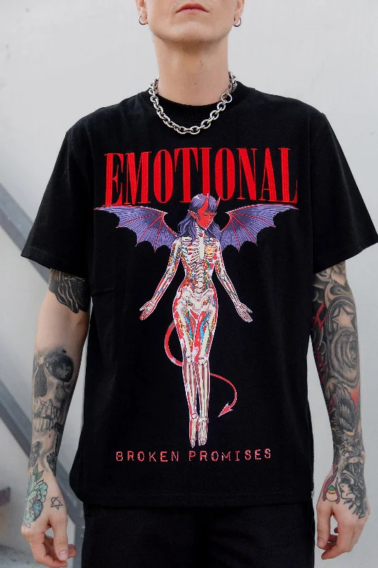 European And American Style Vitals Tee Black